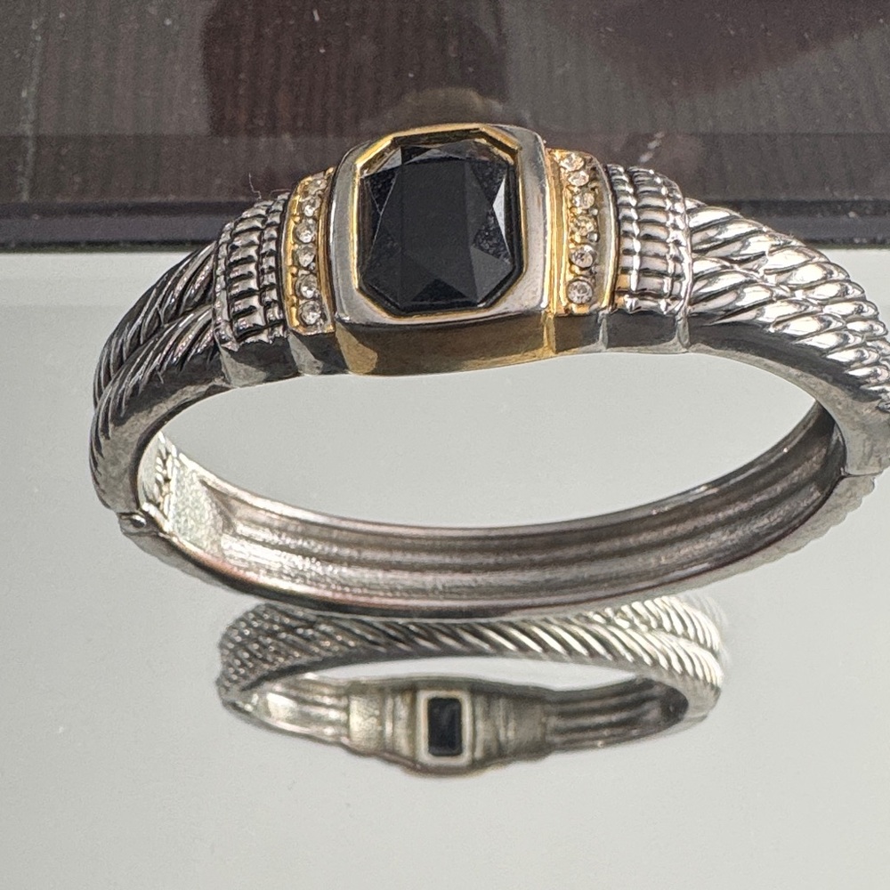 Elegant Black and Gold Women's Bracelet